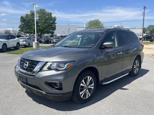 2019 Nissan Pathfinder SL