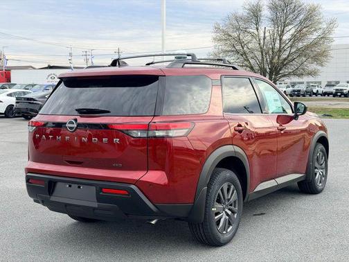 2026 Nissan Pathfinder SV