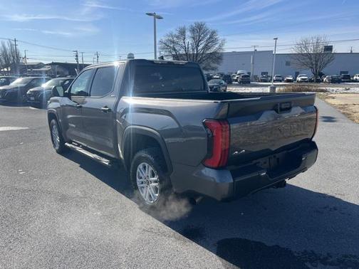 2022 Toyota Tundra SR5