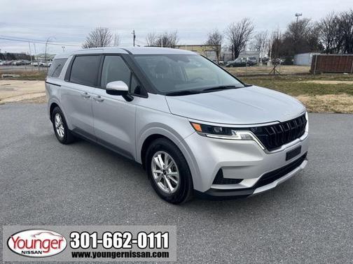 2022 Kia Carnival LX