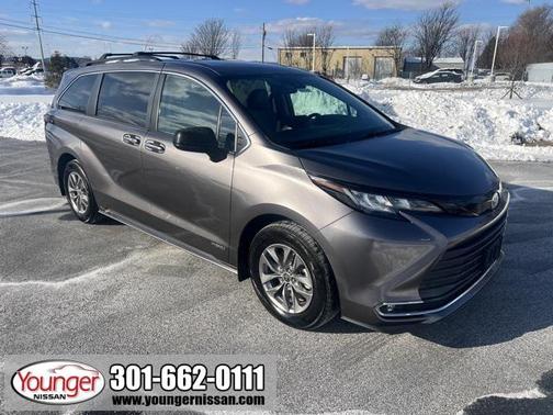 2021 Toyota Sienna XLE 7 Passenger