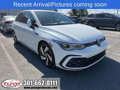 Opal White Pearl 2024 Volkswagen Golf GTI 2.0T S DSG
