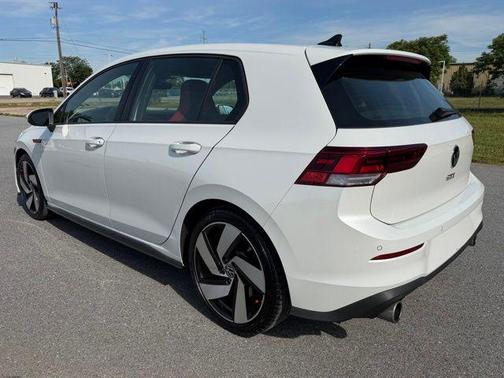 Opal White Pearl 2024 Volkswagen Golf GTI 2.0T S DSG