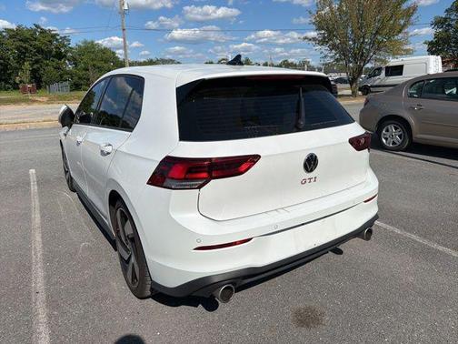 Opal White Pearl 2024 Volkswagen Golf GTI 2.0T S DSG