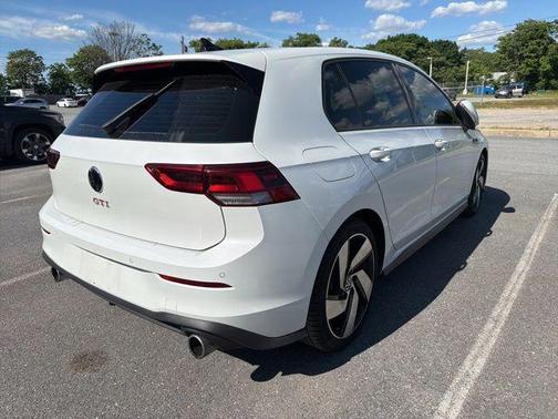 Opal White Pearl 2024 Volkswagen Golf GTI 2.0T S DSG