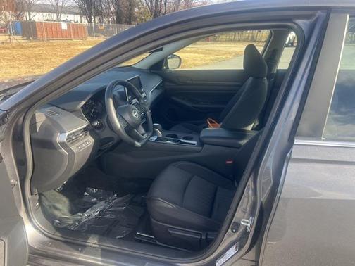 2025 Nissan Altima S FWD