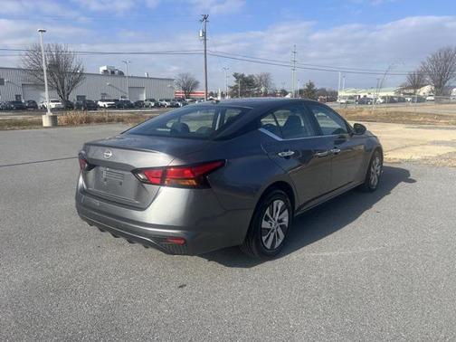 2025 Nissan Altima S FWD