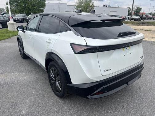 2025 Nissan ARIYA PLATINUM+