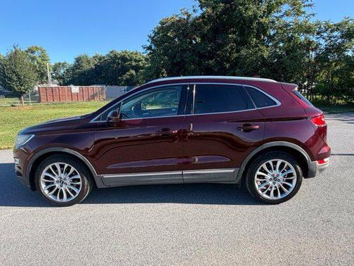 Burgundy 2016 Lincoln MKC Reserve