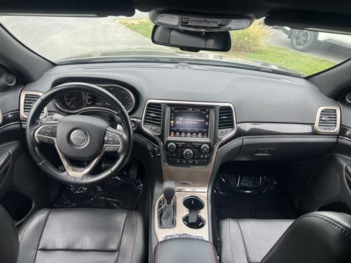 2020 Jeep Cherokee Altitude