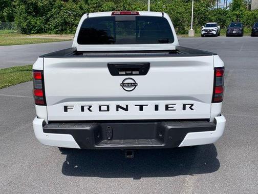 Glacier White 2026 Nissan Frontier SV