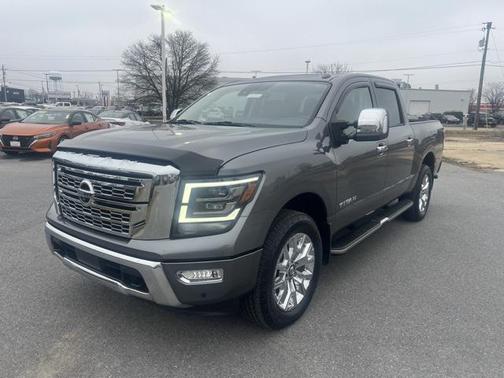 2021 Nissan Titan SL