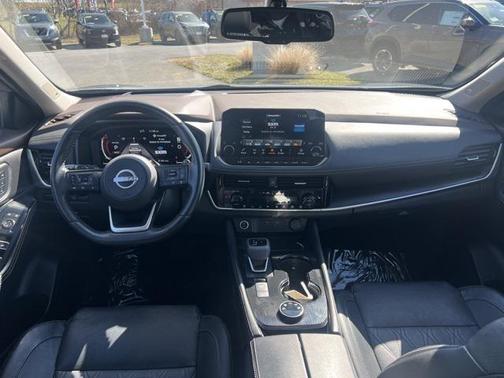 2022 Nissan Rogue Platinum