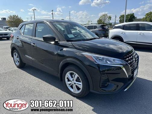 2025 Nissan Kicks S