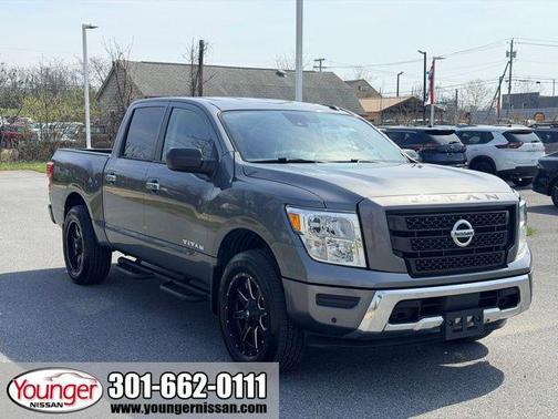 Gun Metallic 2021 Nissan Titan SV
