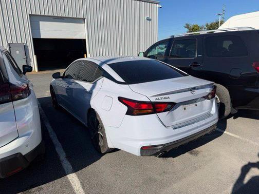 Gray Sky Pearl 2023 Nissan Altima SR FWD