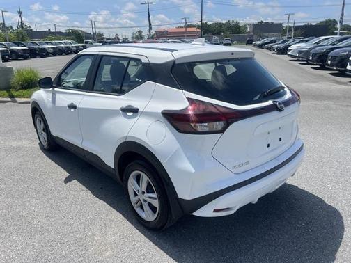 2024 Nissan Kicks S