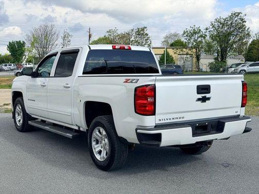 Iridescent Pearl Tricoat 2018 Chevrolet Silverado 1500 2LT
