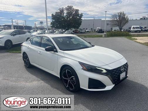 2025 Nissan Altima SR FWD
