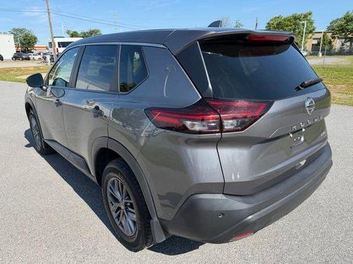 Gun Metallic 2021 Nissan Rogue S