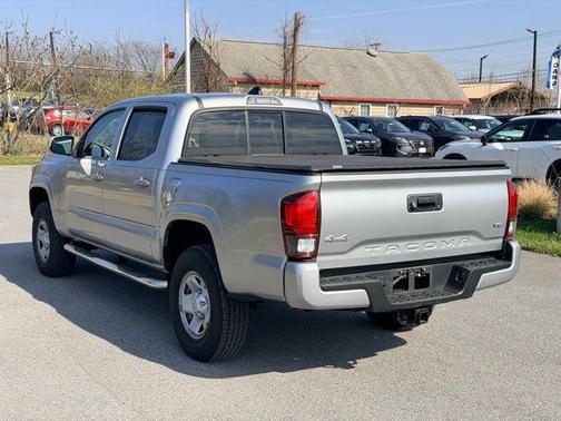 2022 Toyota Tacoma SR