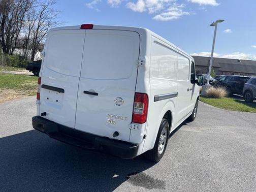 2015 Nissan NV Cargo NV2500 HD SV V6