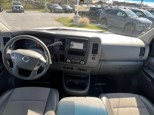2015 Nissan NV Cargo NV2500 HD SV V6