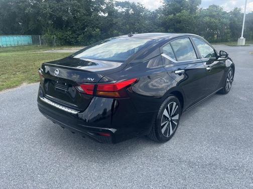 2022 Nissan Altima 2.5 SV
