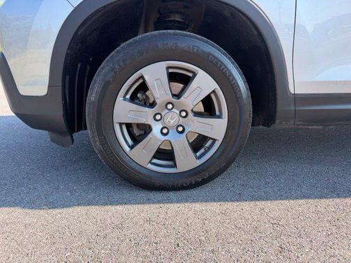 Lunar Silver Metallic 2020 Honda Ridgeline RTL-E