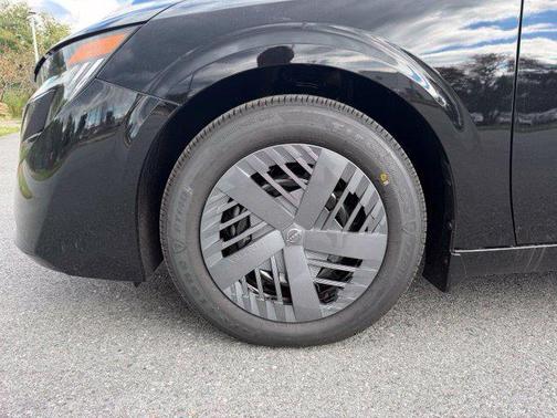 Super Black 2027 Nissan Sentra S
