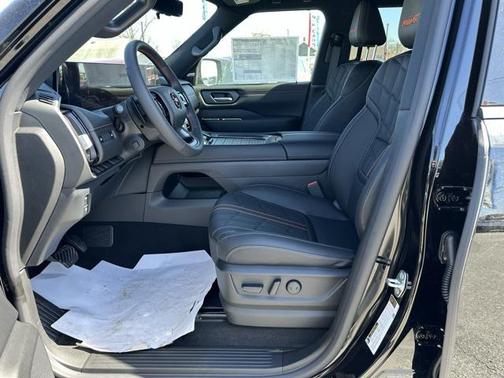 2025 Nissan Armada PRO-4X 4WD