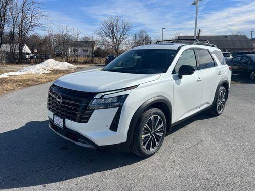 2026 Nissan Pathfinder Platinum