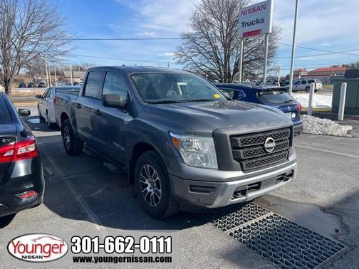 2024 Nissan Titan SV