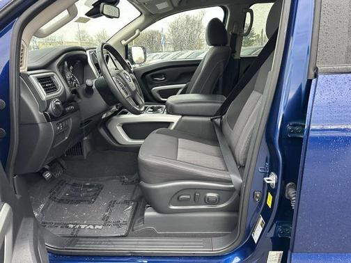 2021 Nissan Titan SV