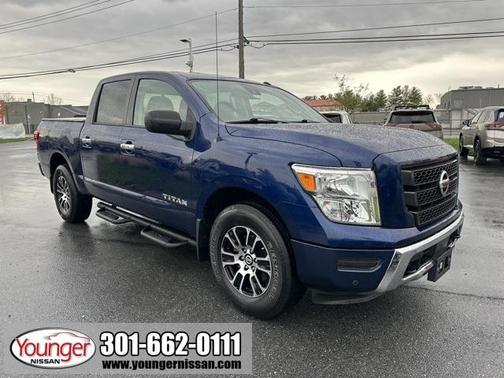 2021 Nissan Titan SV