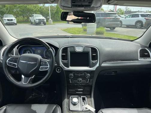 2019 Chrysler 300 Limited
