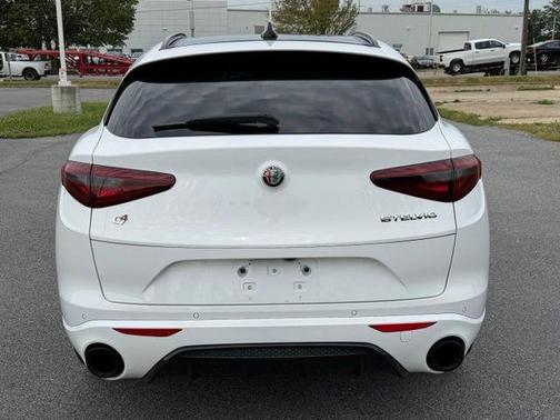 Alfa White 2022 Alfa Romeo Stelvio Ti