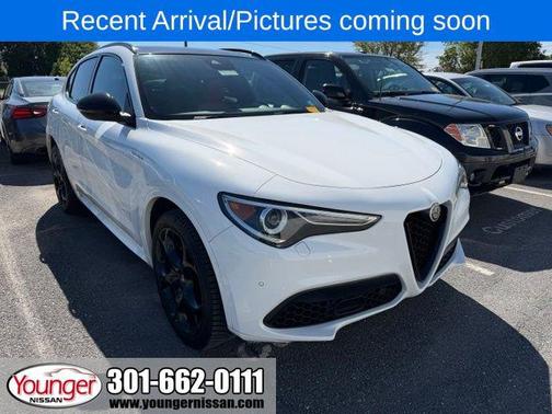 Alfa White 2022 Alfa Romeo Stelvio Ti