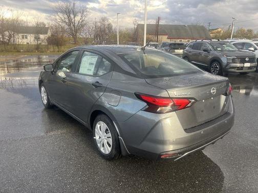 2025 Nissan Versa 1.6 S