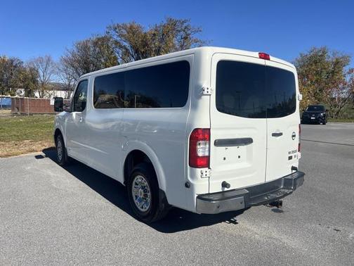 2016 Nissan NV Passenger NV3500 HD S V6