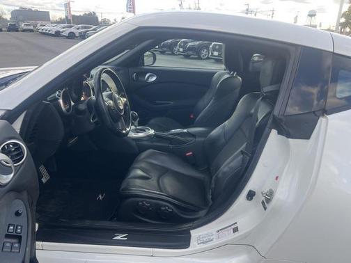 2014 Nissan 370Z Touring