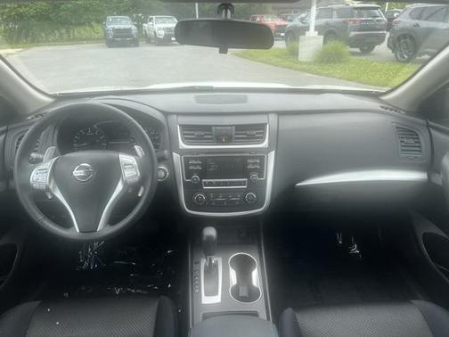 2017 Nissan Altima 2.5 SR