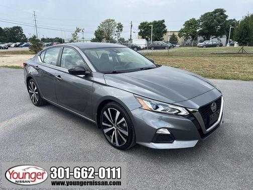 2022 Nissan Altima SR FWD