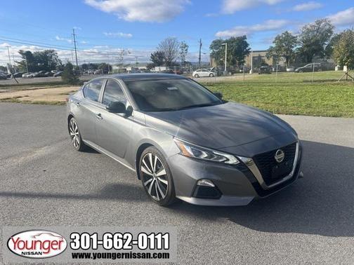 2020 Nissan Altima SR FWD