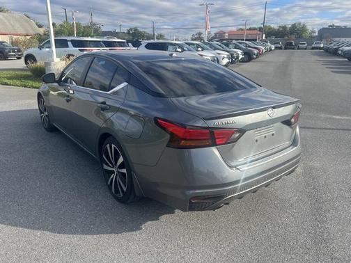 2020 Nissan Altima SR FWD