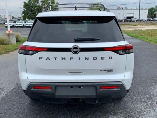 Everest White Pearl Tricoat 2026 Nissan Pathfinder Platinum