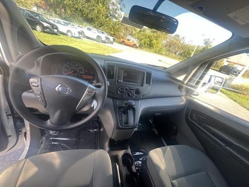 2020 Nissan NV200 SV