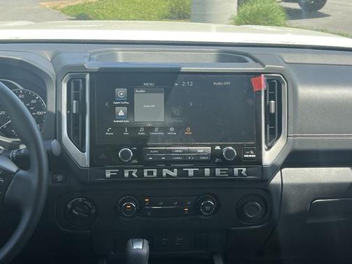 2025 Nissan Frontier SV