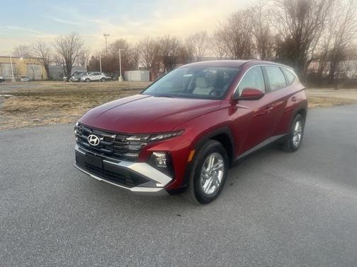 2025 Hyundai TUCSON SE
