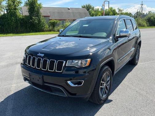 Diamond Black Crystal Pearlcoat 2018 Jeep Grand Cherokee Limited